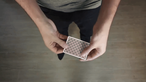 Close up card vanish