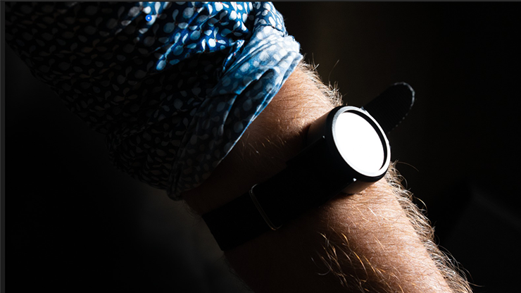 Distancia (Half Dollar) by Les French Twins