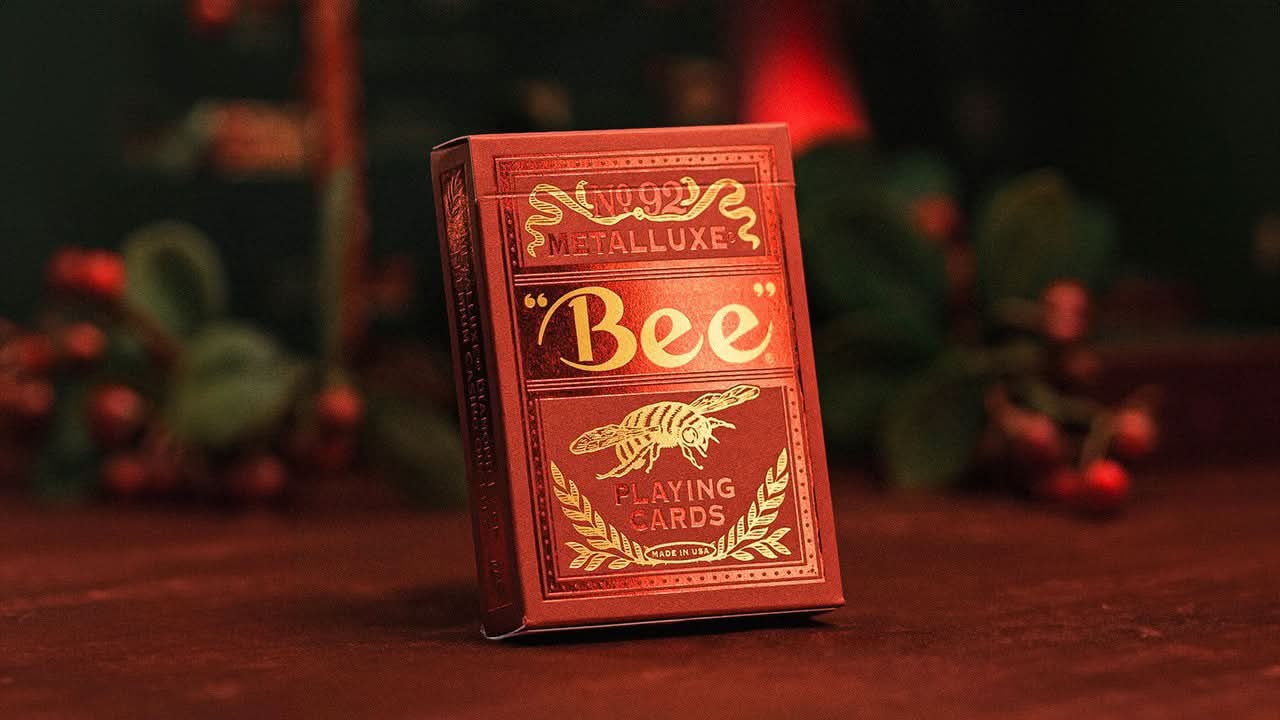 close up of bee metalluxe 52kards