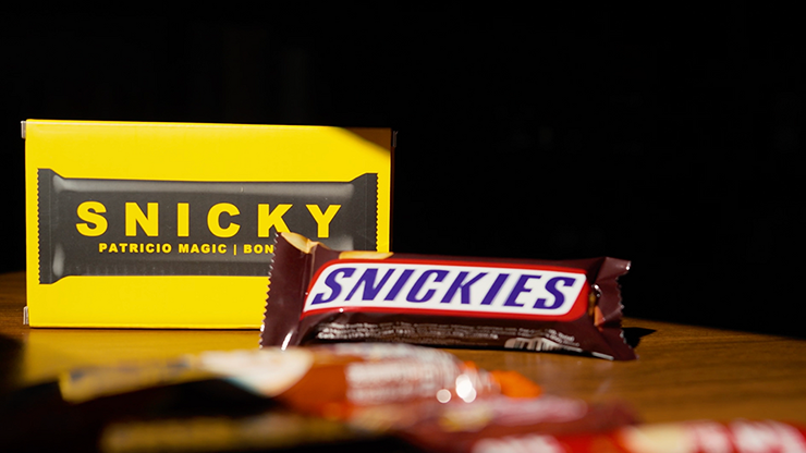 SNICKY by Patricio, Bond Lee, & MS Magic product video — 52Kards