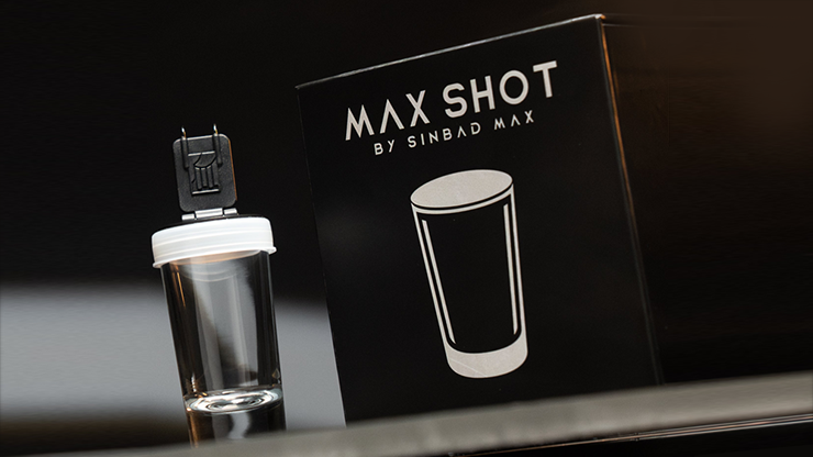 Max Shot by Sinbad Max and Ochiu Magic product video — 52Kards