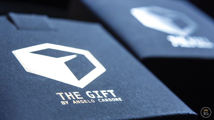 The Gift by Angelo Carbone - Playing Cards and Magic Tricks - 52Kards