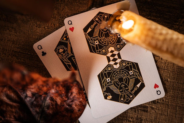 Queen Bee Playing Cards. Ellusionist Magic Tricks Store.