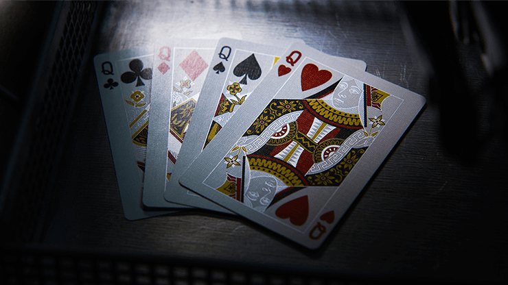 Queens - Playing Cards and Magic Tricks - 52Kards