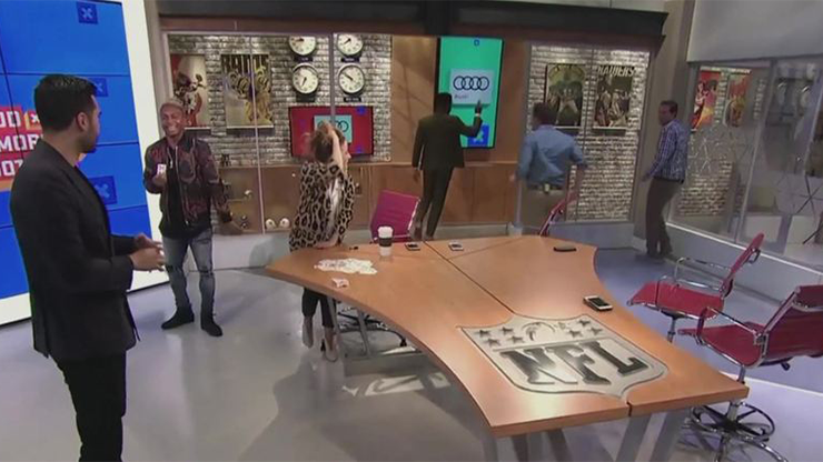 LIT by Dan Hauss & Dan White - Playing Cards and Magic Tricks - 52Kards