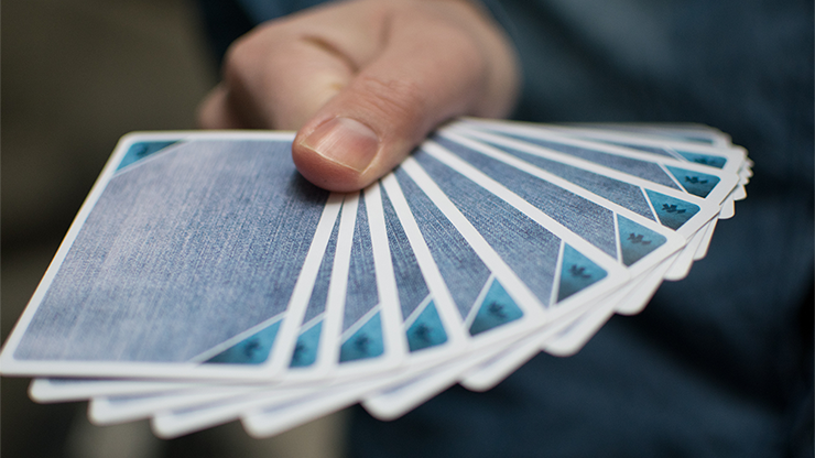 Handshields - Playing Cards and Magic Tricks - 52Kards
