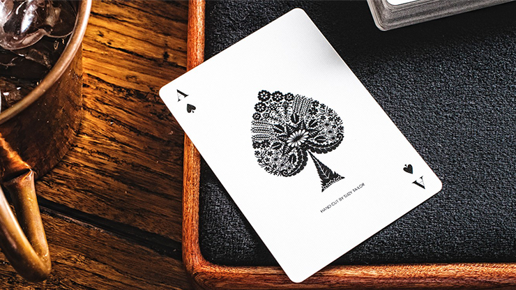 Papercuts - Playing Cards and Magic Tricks - 52Kards