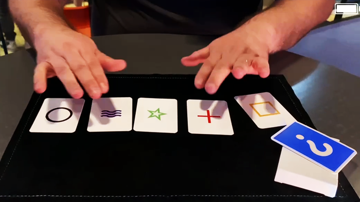 DICE PREDICTION BLUE (Gimmick and Online Instructions) by Mickael Chatelain - Trick