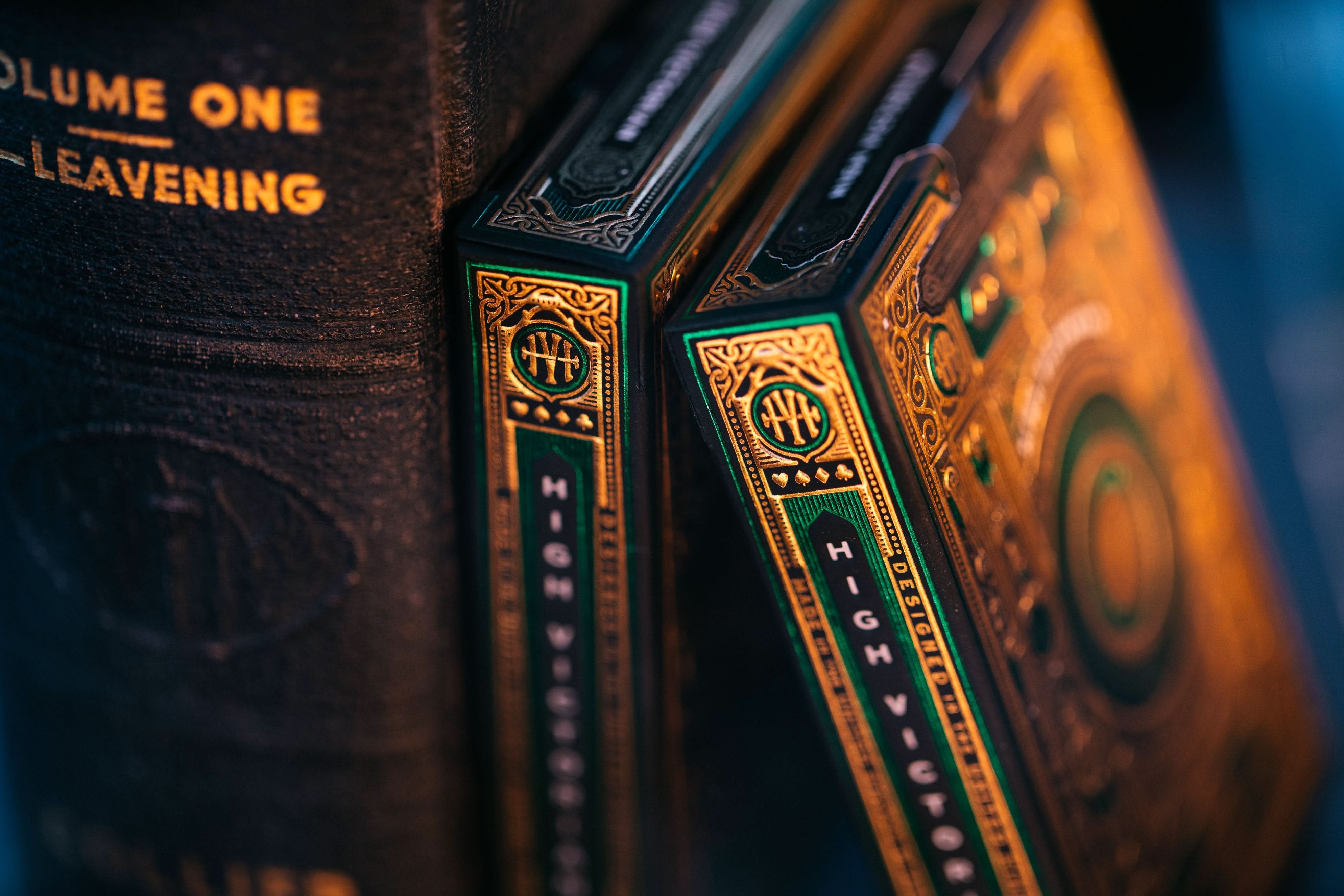 High Victorian - Playing Cards and Magic Tricks - 52Kards