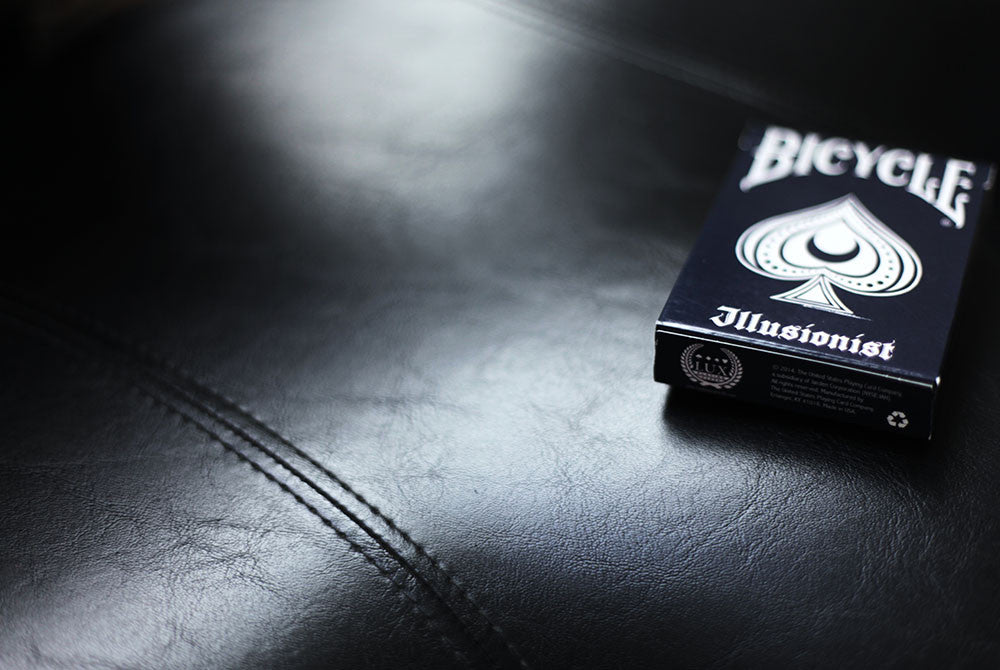 Illusionist - Playing Cards and Magic Tricks - 52Kards