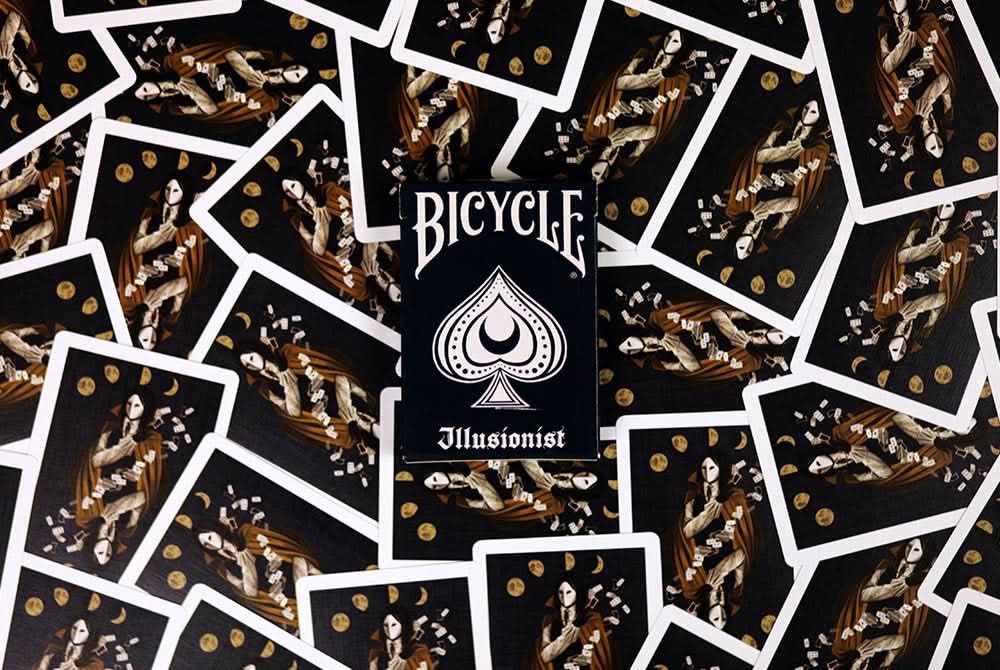 Illusionist - Playing Cards and Magic Tricks - 52Kards