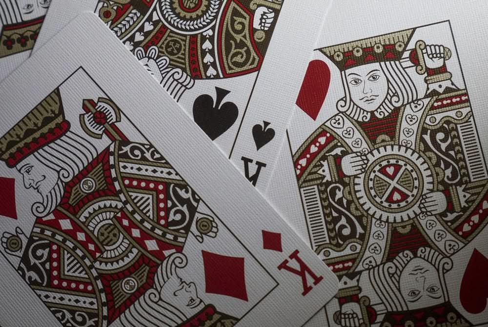 Medallions - Playing Cards and Magic Tricks - 52Kards