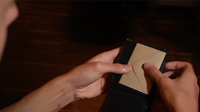 SWITCHVELOPE (Gimmicks and online Instructions) by The Craziest - Trick