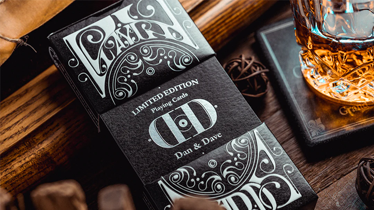 Smoke & Mirrors V8 playing cards by Dan and Dave – 52Kards
