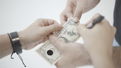 Black Lips by Julio Montoro, Victor Sanz, and Ultrabello