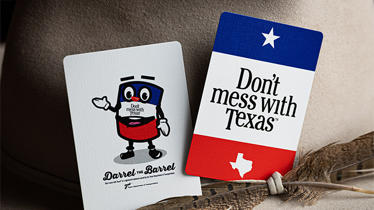 DON'T MESS WITH TEXAS™ PLAYING CARDS by Fultons