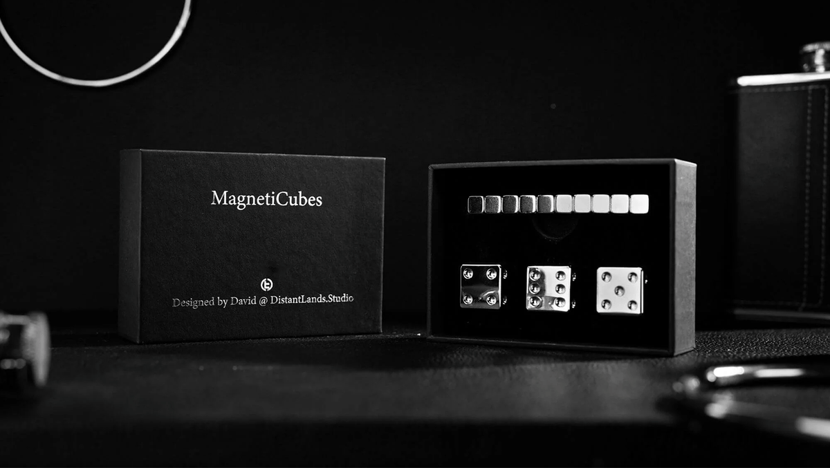 MagnetiCubes