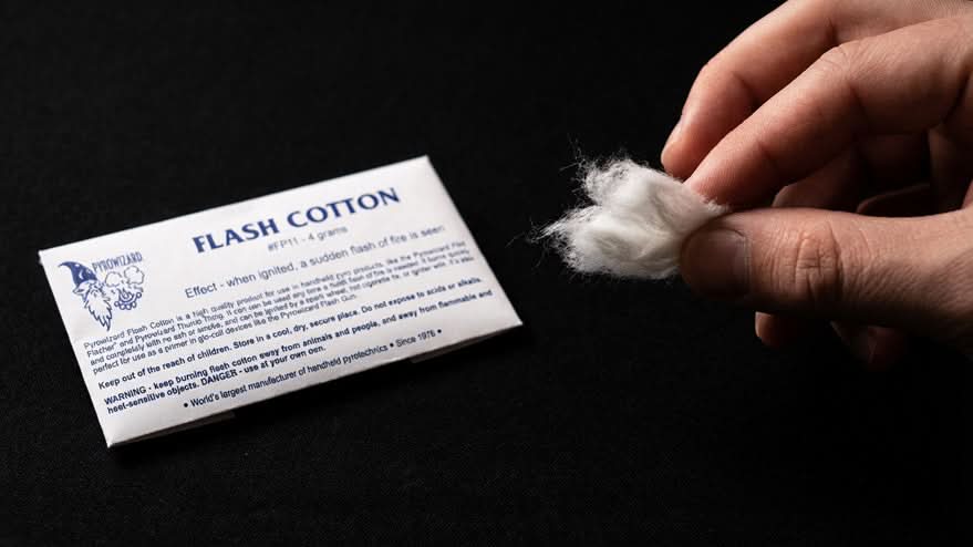 Theatre Effects Pyrowizard™ Flash Cotton - 4 grams – 52Kards