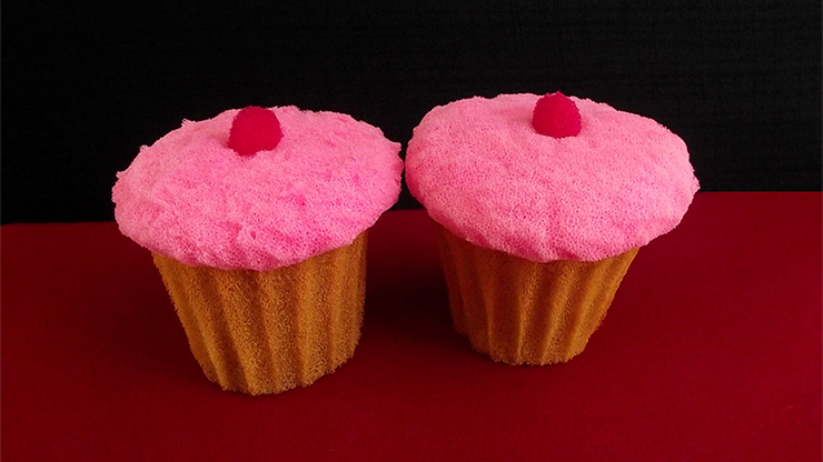 Sponge Cupcake (2 pieces) by Alexander May - Trick product video — 52Kards