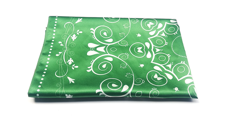 Devil's Bandana V2 (Green) by Lee Alex - Trick product video — 52Kards