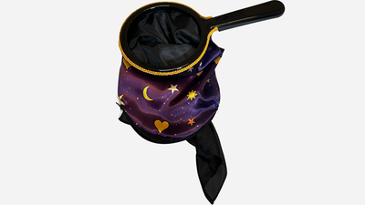 Change Bag Magician (with Zipper) by Bazar De Magia - Trick product video — 52Kards