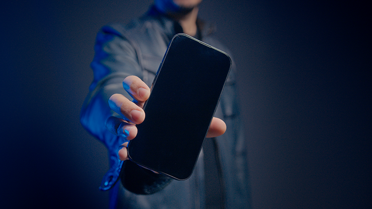 Leviosa Phone by João Miranda and Julio Montoro product video — 52Kards