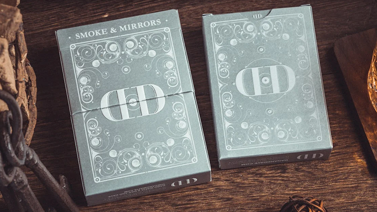 Smoke & Mirrors Playing Cards V8 (Gold) by Dan & Dave – Curated Cards