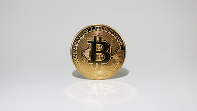 Bit Coin Gaff: Bite Coin (Gold) by SansMinds Creative Lab - Trick