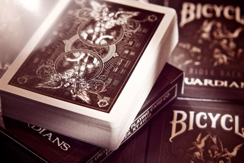 Guardians - Playing Cards and Magic Tricks - 52Kards